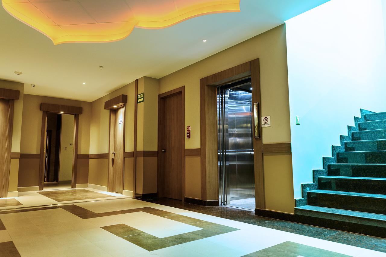 Np Hotel Y Suites Guayaquil Exteriér fotografie