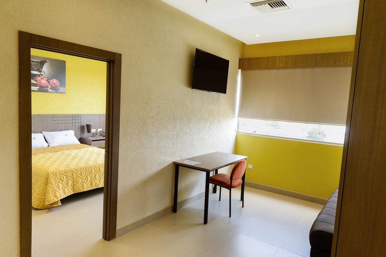 Np Hotel Y Suites Guayaquil Exteriér fotografie