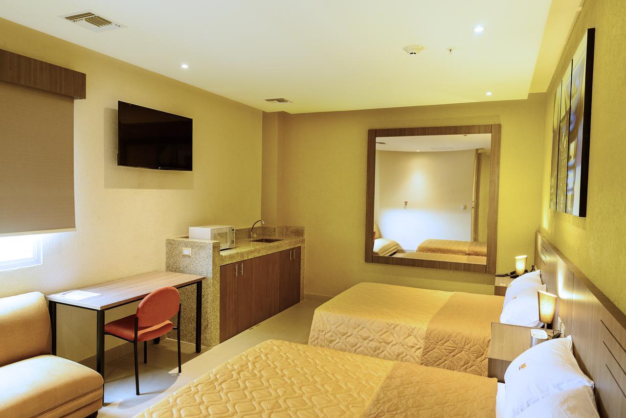 Np Hotel Y Suites Guayaquil Exteriér fotografie